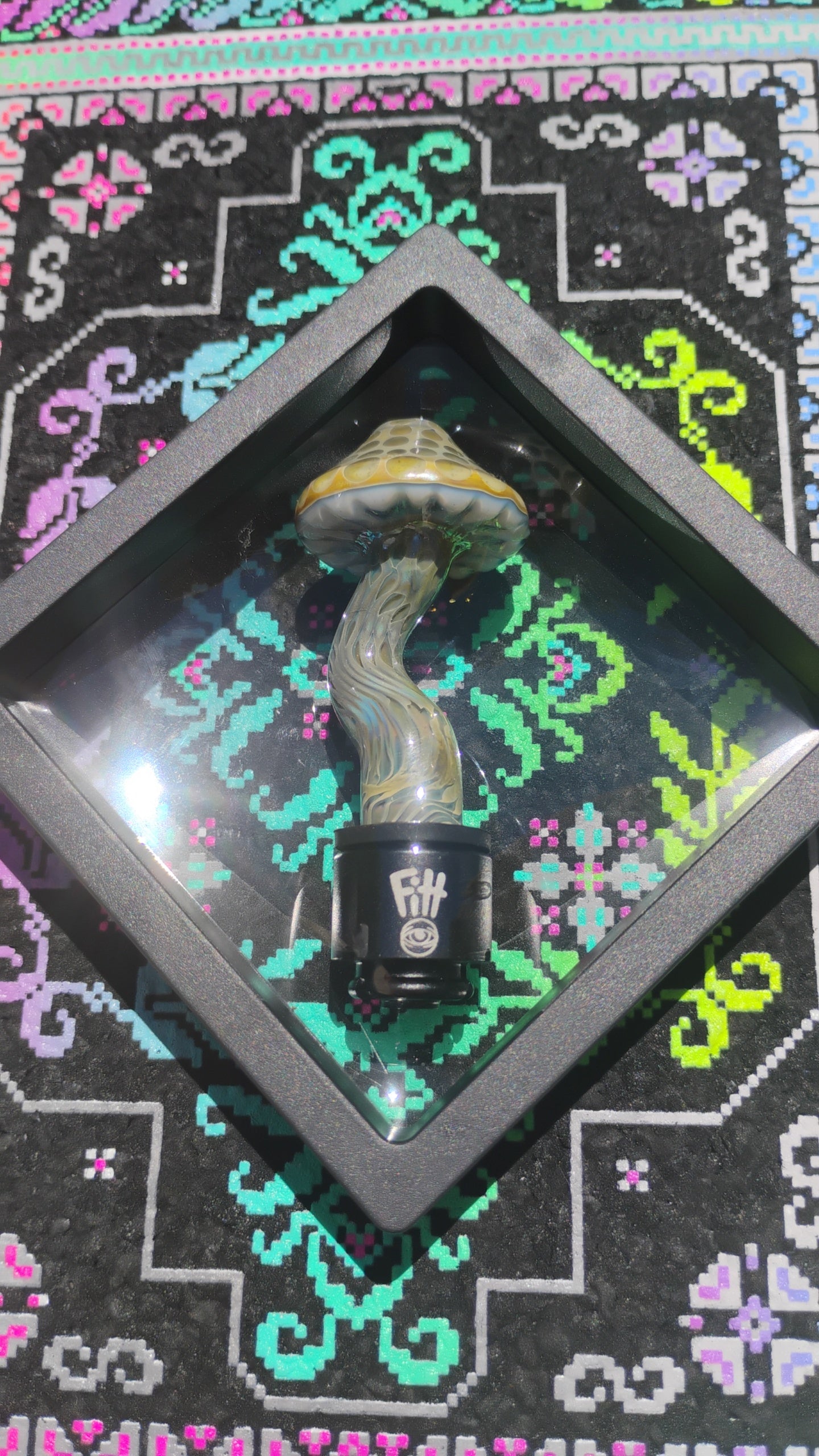 Heady UV Mushroom Pivot Top